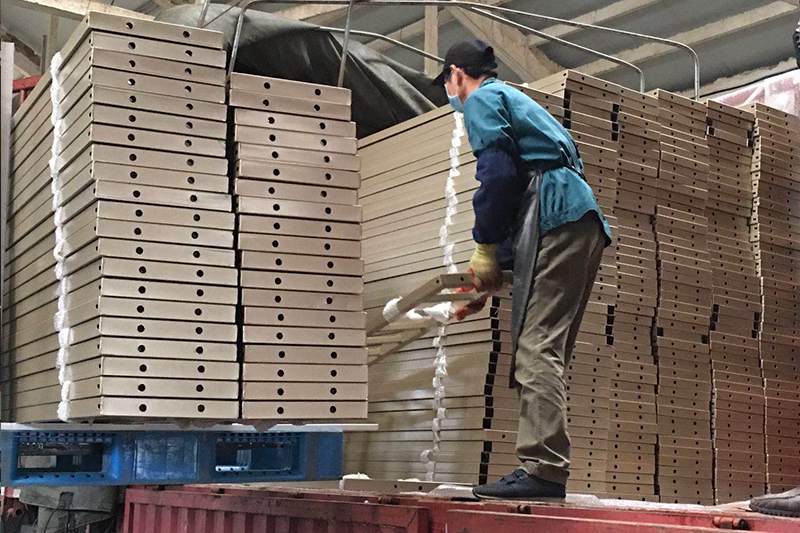 天星護欄發貨現場