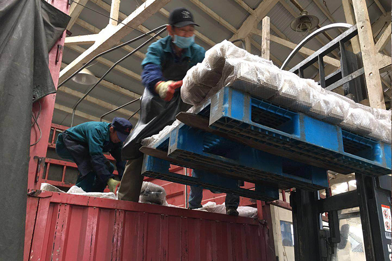 天星護欄發貨現場