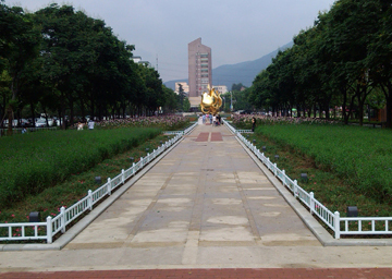 南京情侶園鋁合金草坪護欄