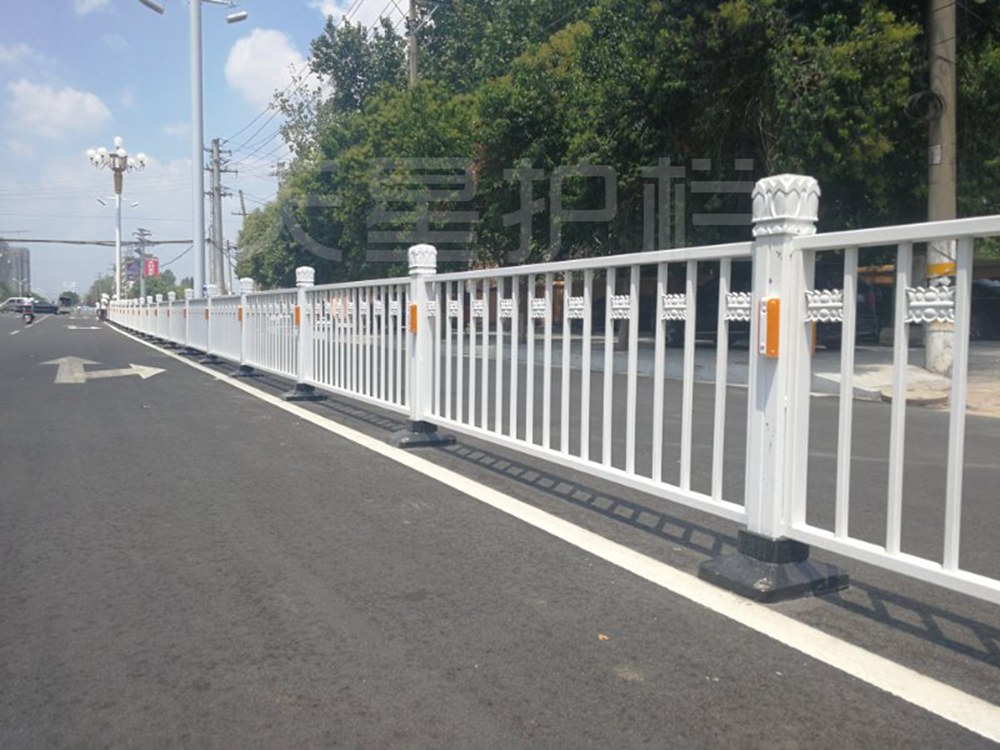 駐馬店城市道路隔離護欄